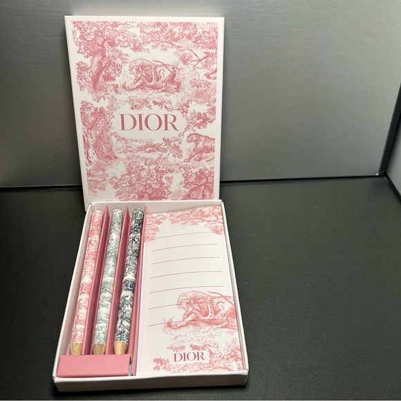 Dior Notepad Set - Picture 3 of 8